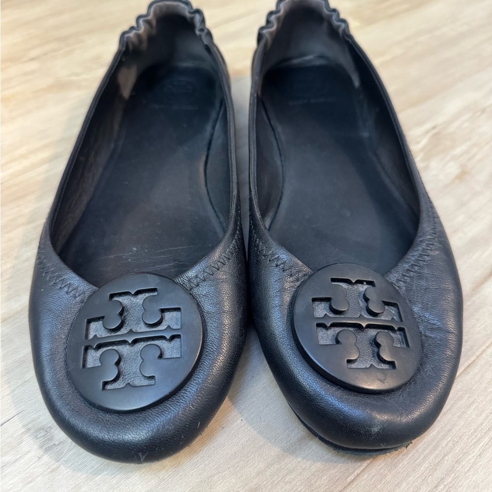 Tory Burch Black Leather Flats - Size 8